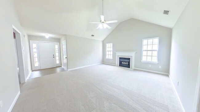 Building Photo - Beautiful 3 Bedroom Ranch