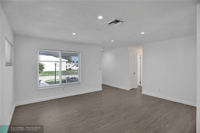 Foto del edificio - 201 NW 41st Ct