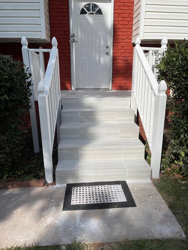 Foto del edificio - 152 Rountree Rd