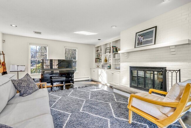 Foto del edificio - 102 Partridge Dr