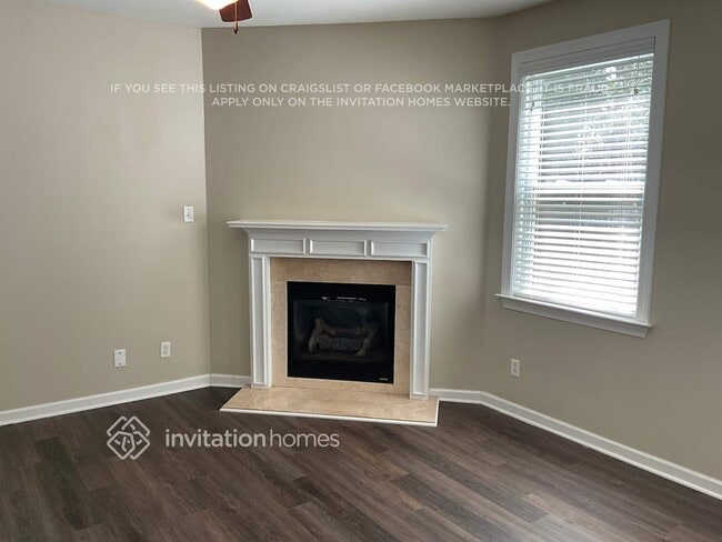 Building Photo - 2824 Harcourt Dr