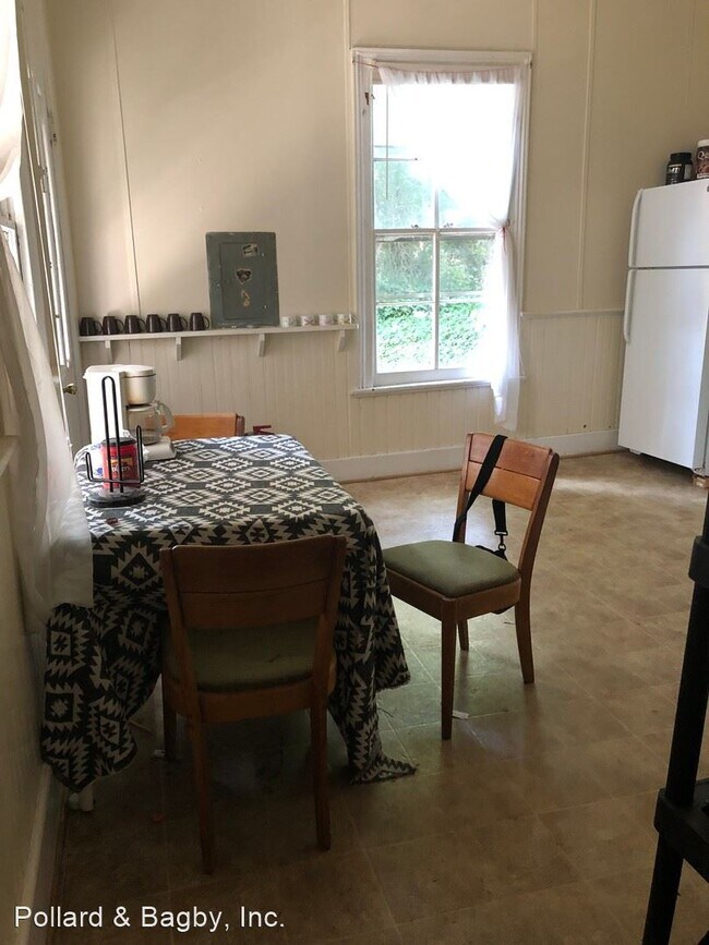Foto del edificio - 4 br, 2 bath House - 118 S. Pine Street