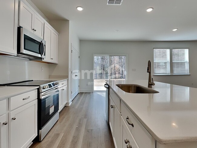 Building Photo - 1151 Livengood Wy