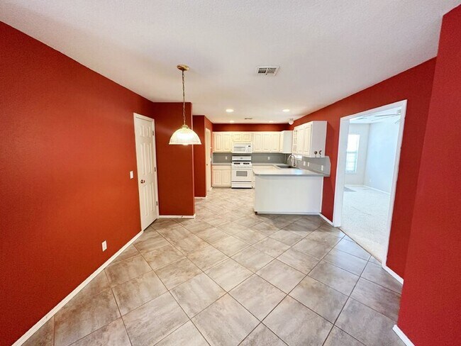Building Photo - 11705 S Forest Ct