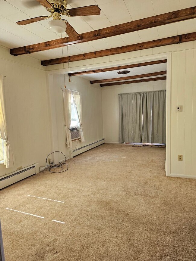 Foto del edificio - 813 Woodbury St