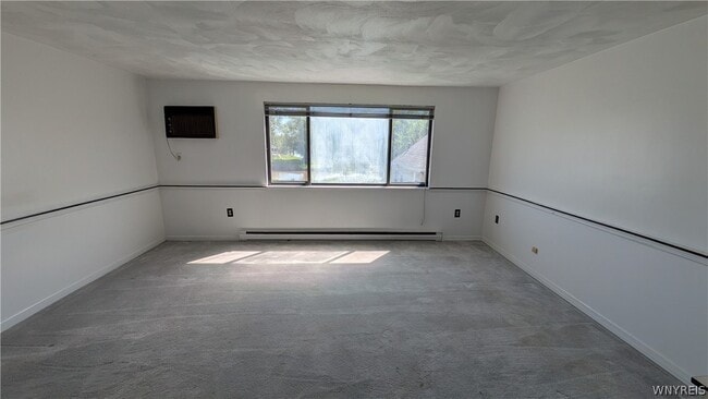 Building Photo - 51 S 86th St