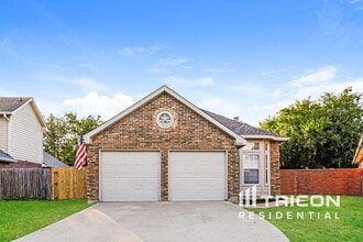 Building Photo - 6901 Driffield Cir