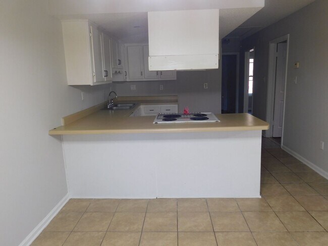 Building Photo - ****JUST REDUCED****8095 Martha Ann Lane, ...