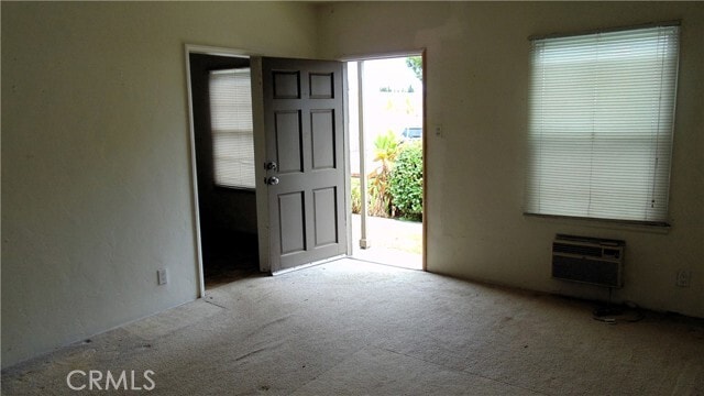 Building Photo - 5917 Primrose Ave