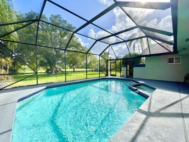 Foto del edificio - 11933 Waterwood Dr