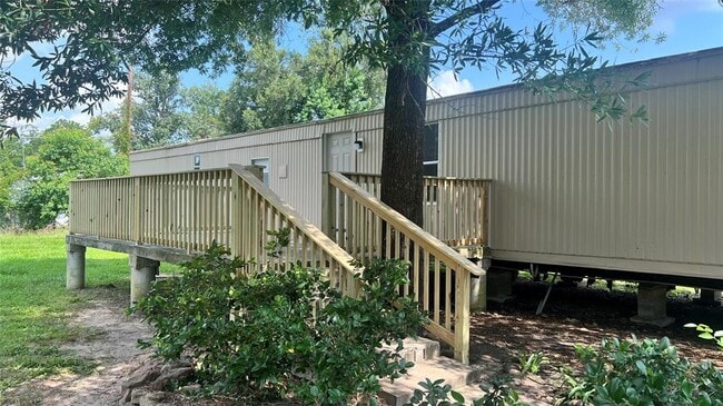 Building Photo - 25126 Faraway Ln