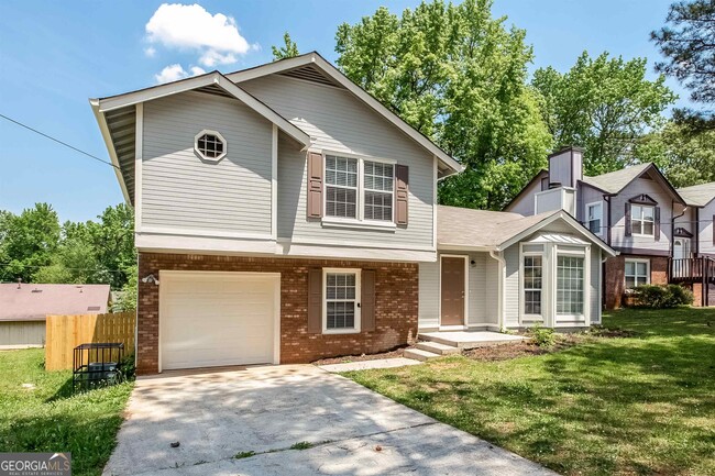 Building Photo - 2028 Marbut Forest Dr