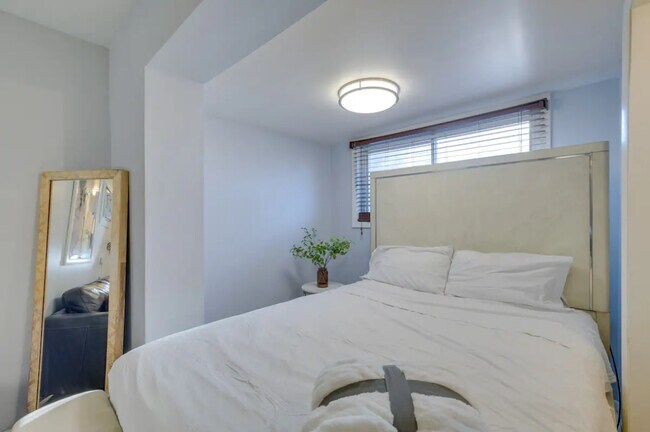 Foto del edificio - 8138 S Kedzie Ave