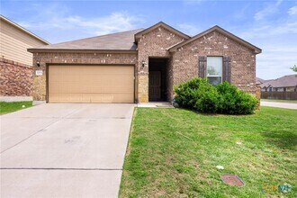 Building Photo - 1203 Daffodil Dr