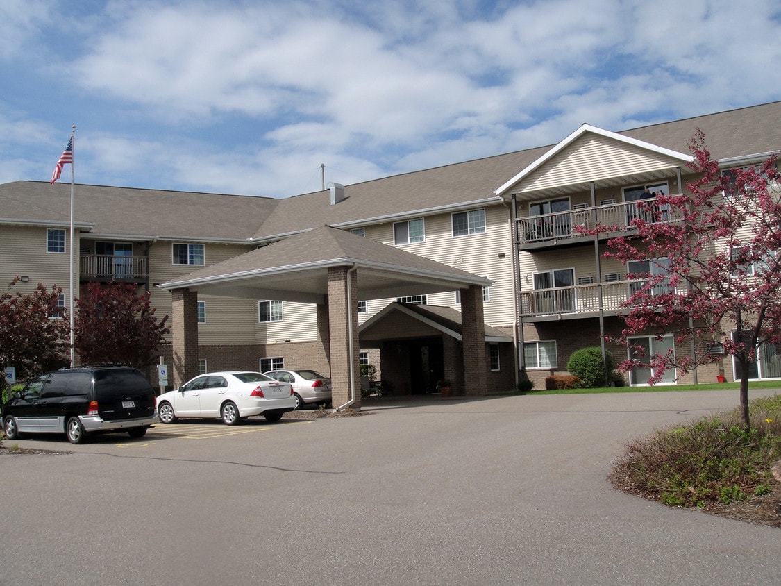 Wildwood Regency House for Seniors 55+ Apartments Marshfield, WI