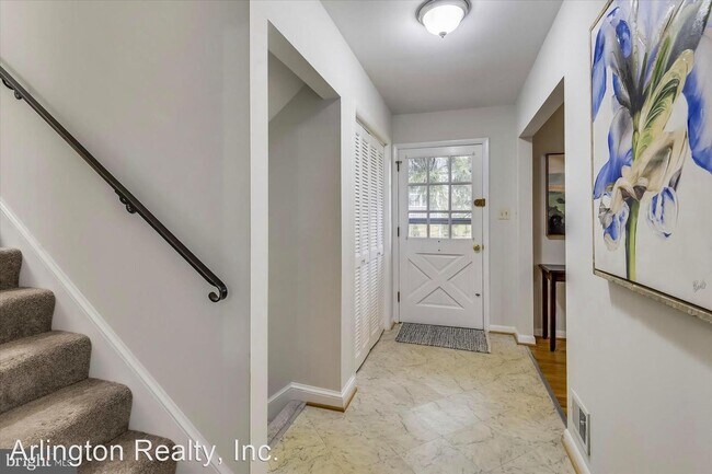 Foto del edificio - 4 br, 3 bath House - 7728 Oak St