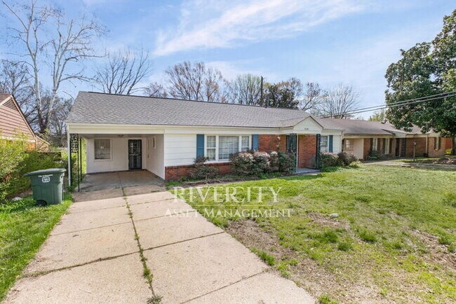 Building Photo - 3240 Boxdale St