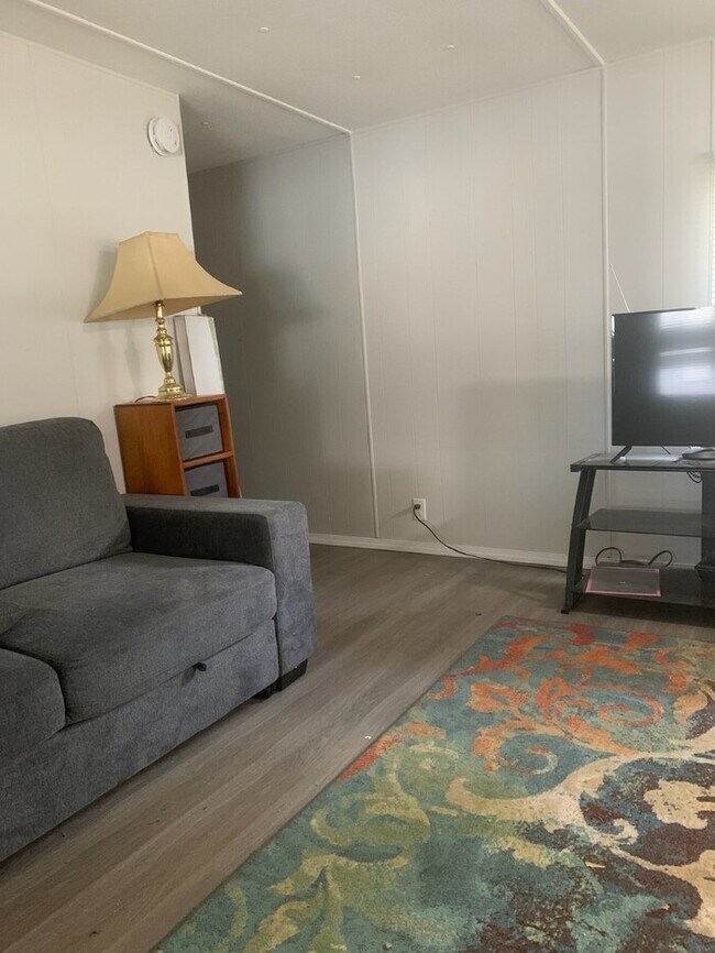 Foto del edificio - Two bedroom newly remodeled mobile home