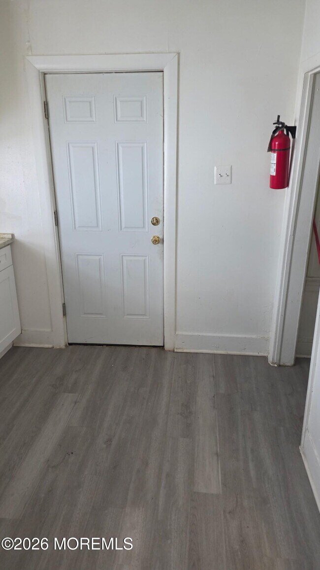 Foto del edificio - 21 Atkins Ave