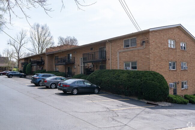 Woodmont Condominiums