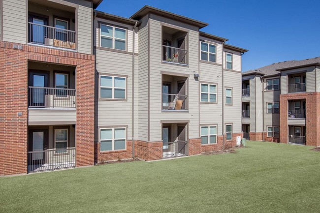 APARTMENTS FOR RENT IN HUTCHINS, TX - Hutchins Gateway