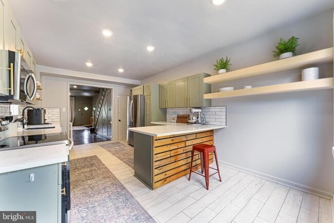 Foto del edificio - 411 W Cuthbert Blvd