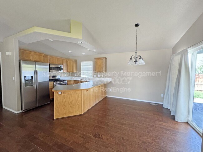 Foto del edificio - 534 Seasons Ct