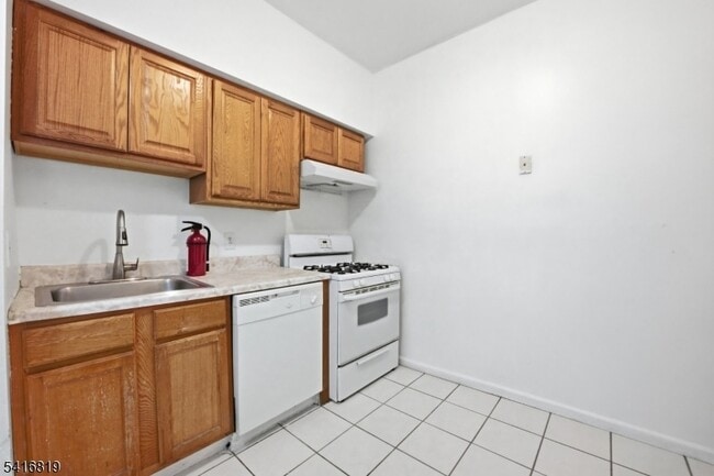 Foto del edificio - 44 1/2 3rd Street Unit