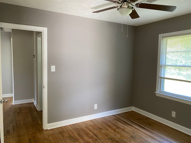 Building Photo - Available now in North Augusta!