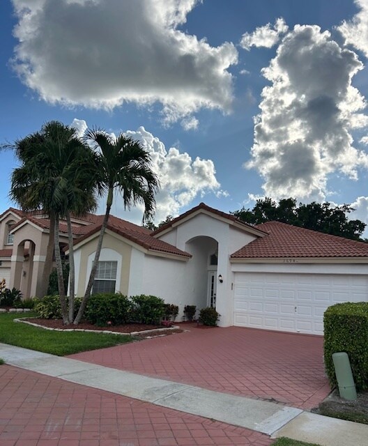 Foto del edificio - 3694 Miramontes Cir