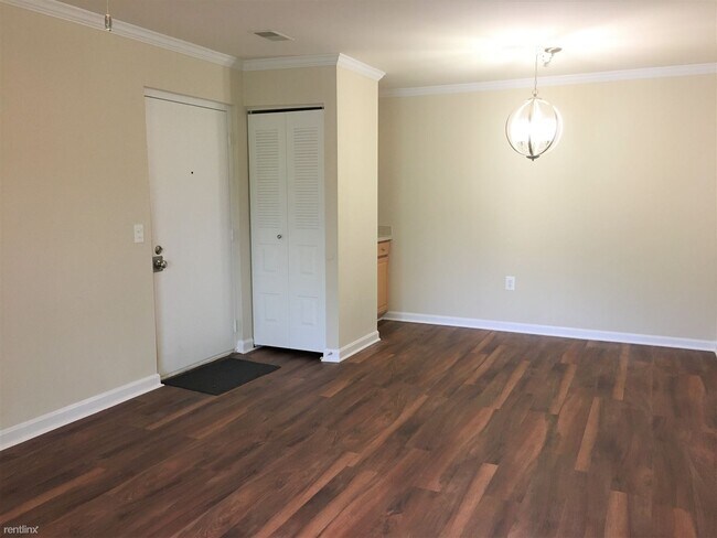 Building Photo - 18318 Streamside Dr