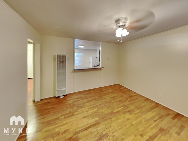 Foto del edificio - 14 Garrison Dr