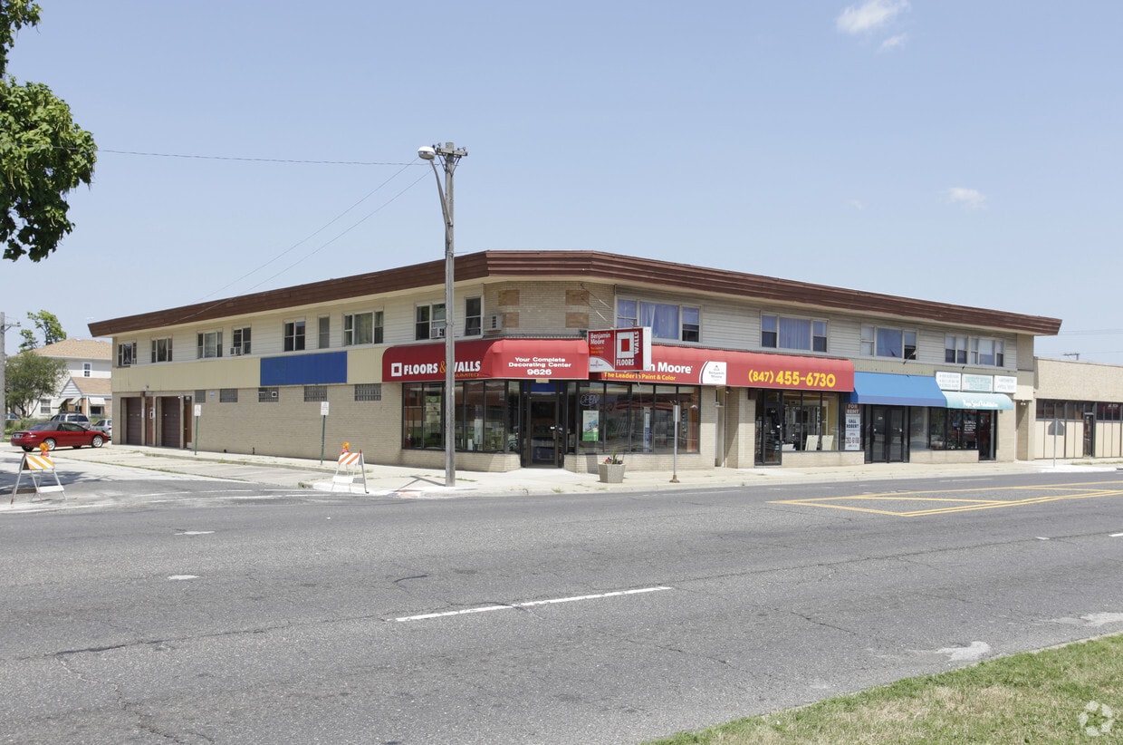 Primary Photo - 9620-9626 W Grand Ave