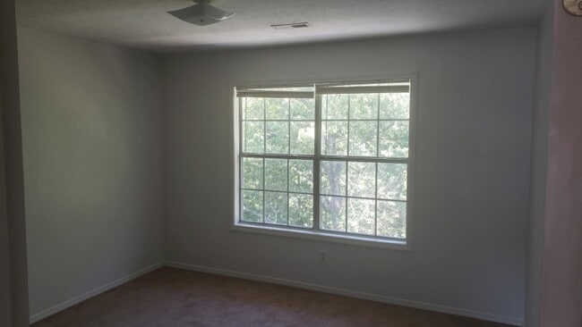 Building Photo - 9755 MO-13