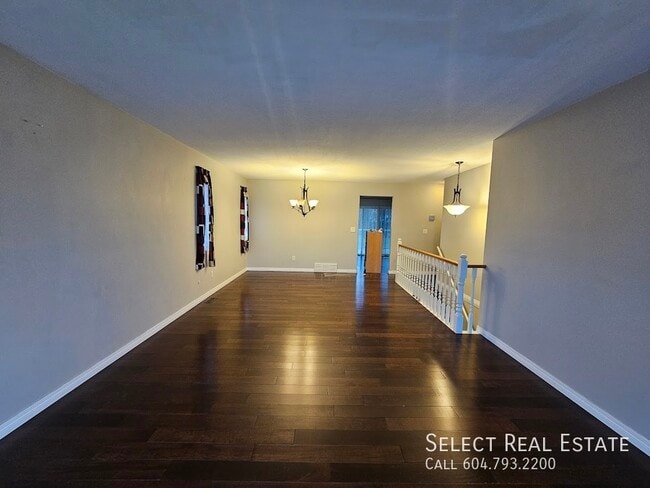 Building Photo - 5530-5530 Teskey Rd