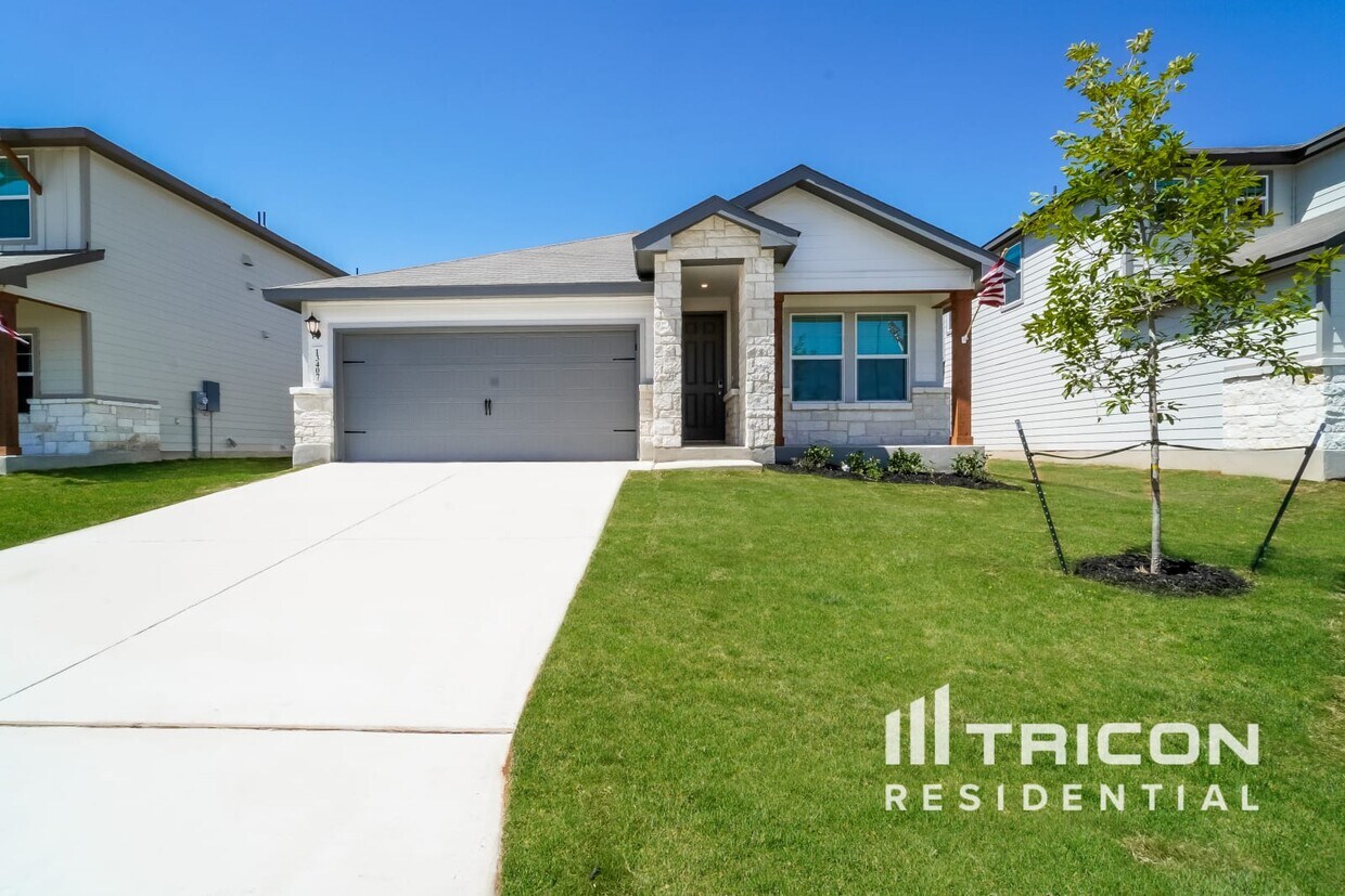 13407 Emerson Way Saint Hedwig TX House Rental in Saint Hedwig, TX