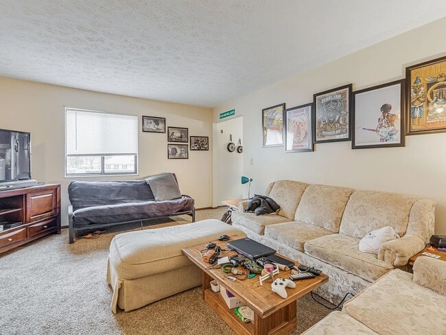 Building Photo - 6328 Ohio St