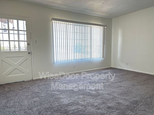 Photo - 1105 Beach St Apartment