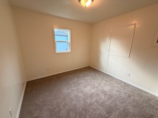 Foto del edificio - 2 Bedroom 1 Bath House in Myrtle Creek