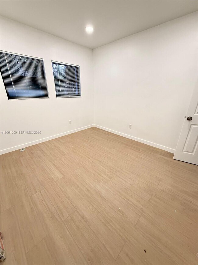 Foto del edificio - 125 SW 19th Ave