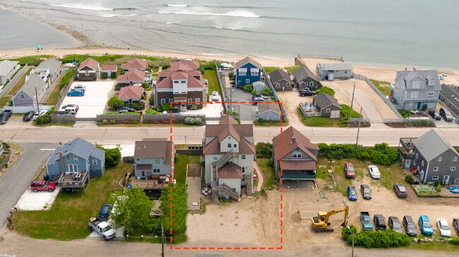 Building Photo - 948 Matunuck Beach Rd