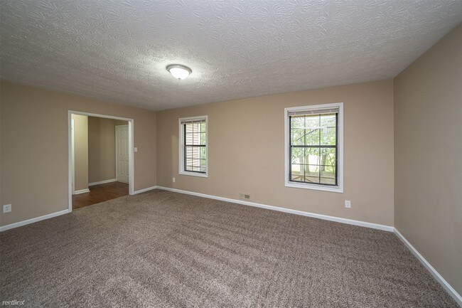 Foto del edificio - 4 br, 2.5 bath House - 125 Riley Court