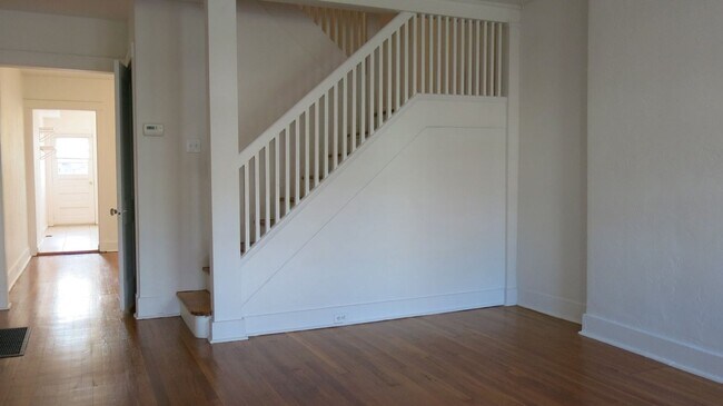 Foto del edificio - Available January 1,2026 Lease ends July 27th 2026