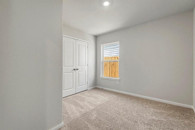 Foto del edificio - 8210 Blooming Meadow Ln