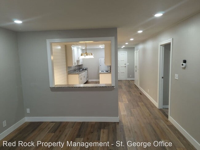 Foto del edificio - 2 br, 2 bath House - 776 Diagonal St Apt 43