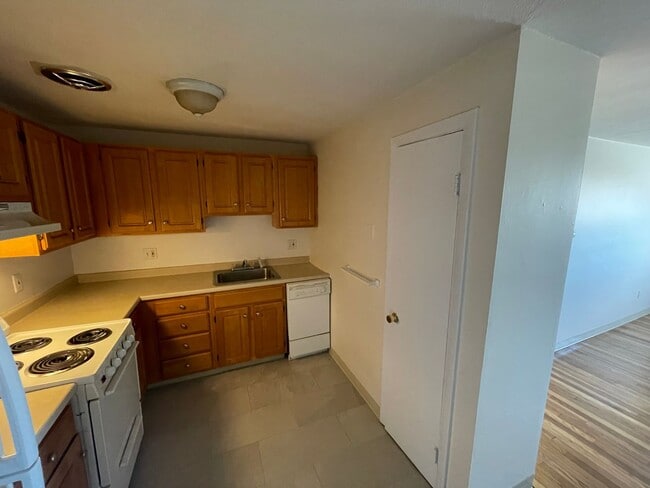 Foto del edificio - Cheap Watertown Square 1-bed