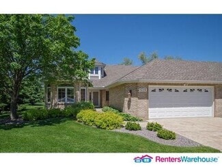 Building Photo - 1215 Silverthorn Ct