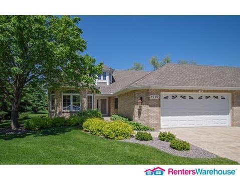 Foto principal - 1215 Silverthorn Ct