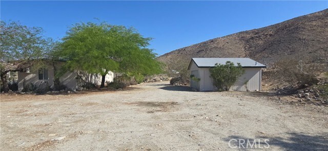 Foto del edificio - 73445 Paradise Ave