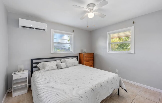 Foto del edificio - 757 La Fitte Rd